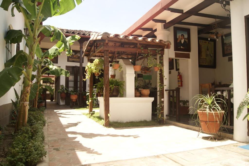 Residencial Ikandire Santa Cruz de La Sierra Exterior foto